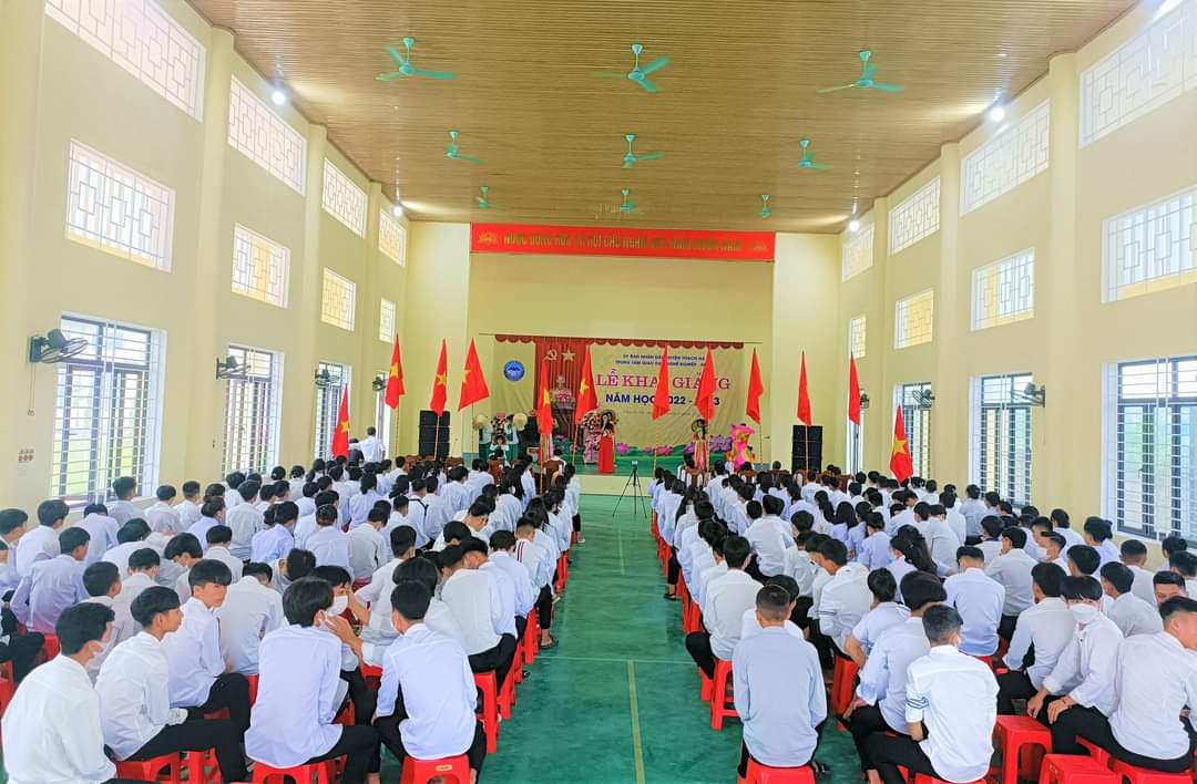 Trung tâm GDNN - GDTX Thạch Hà tổ chức lễ khai giảng năm học mới 2022 - 2023