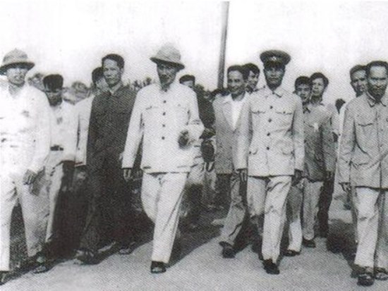 Nhớ ngày Bác Hồ về thăm Hà Tĩnh 15/6/1957